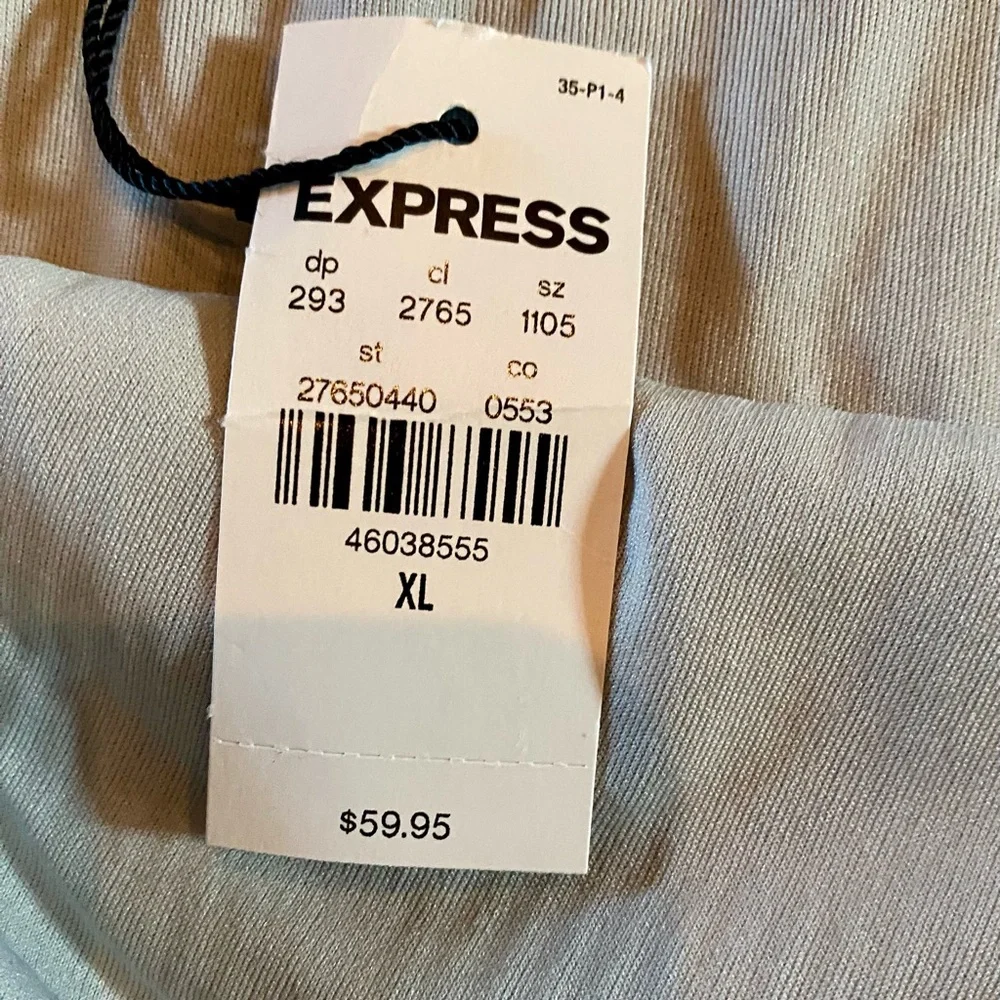 Express Ladies Silver Sequin Mini Skirt NWT - Picture 4 of 4